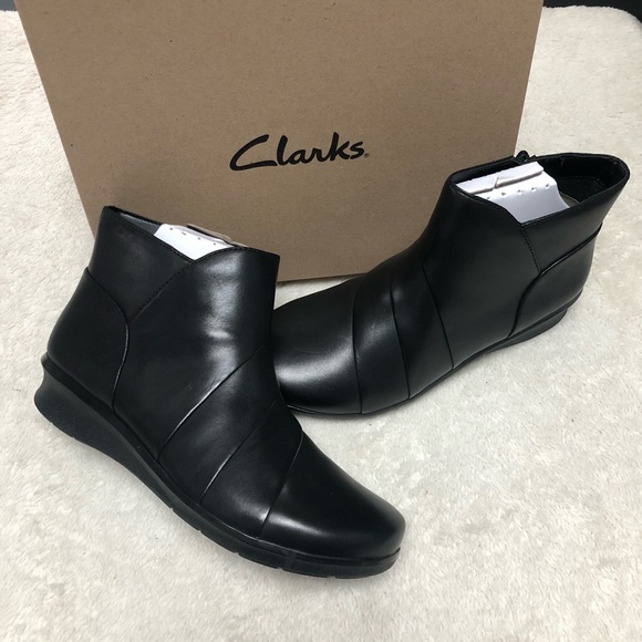 clarks ochre shoes